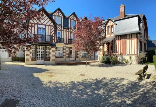 Appartement Elegant Au Coeur De Cabourg Exterior foto